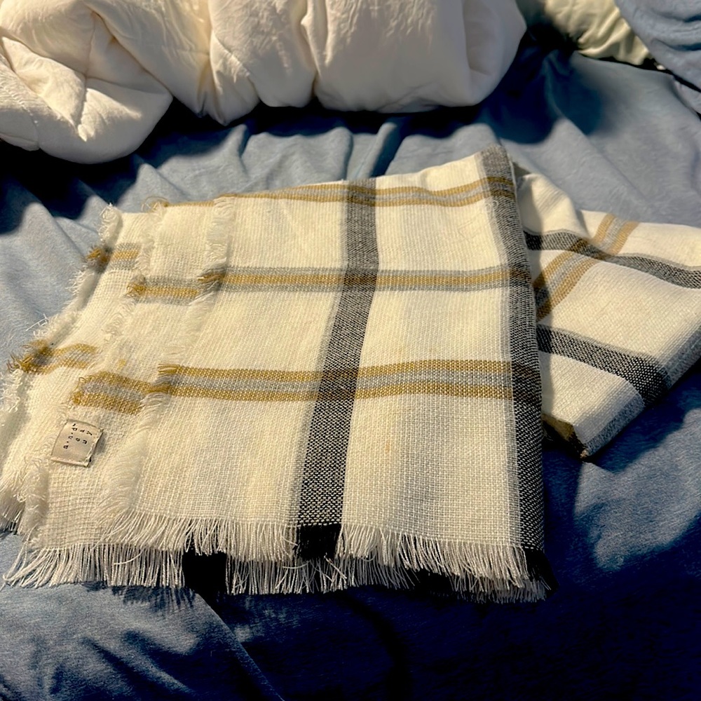 A New Day gorgeous soft huge scarf or wrap.  never worn. excellent condition